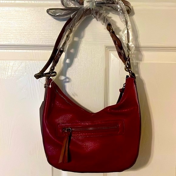 NWT red/snake print shoulder/ crossbody bag - Picture 4 of 10